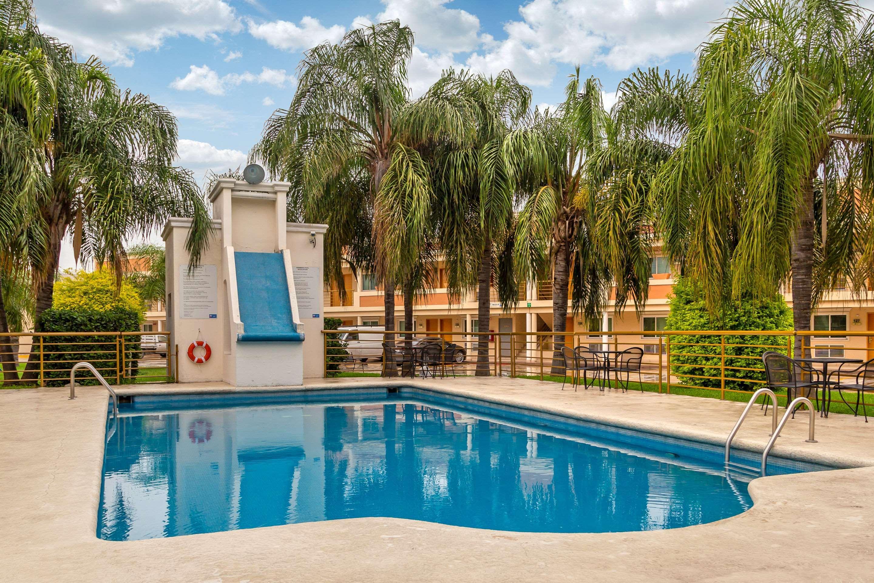 Comfort Inn Monterrey Norte San Nicolás de los Garzas Exteriör bild