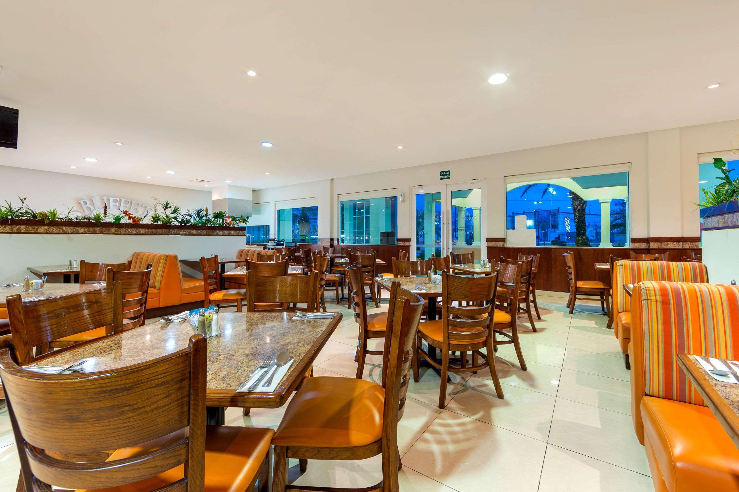 Comfort Inn Monterrey Norte San Nicolás de los Garzas Exteriör bild