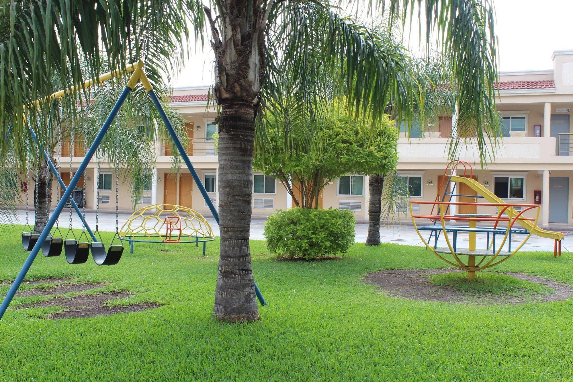 Comfort Inn Monterrey Norte San Nicolás de los Garzas Exteriör bild